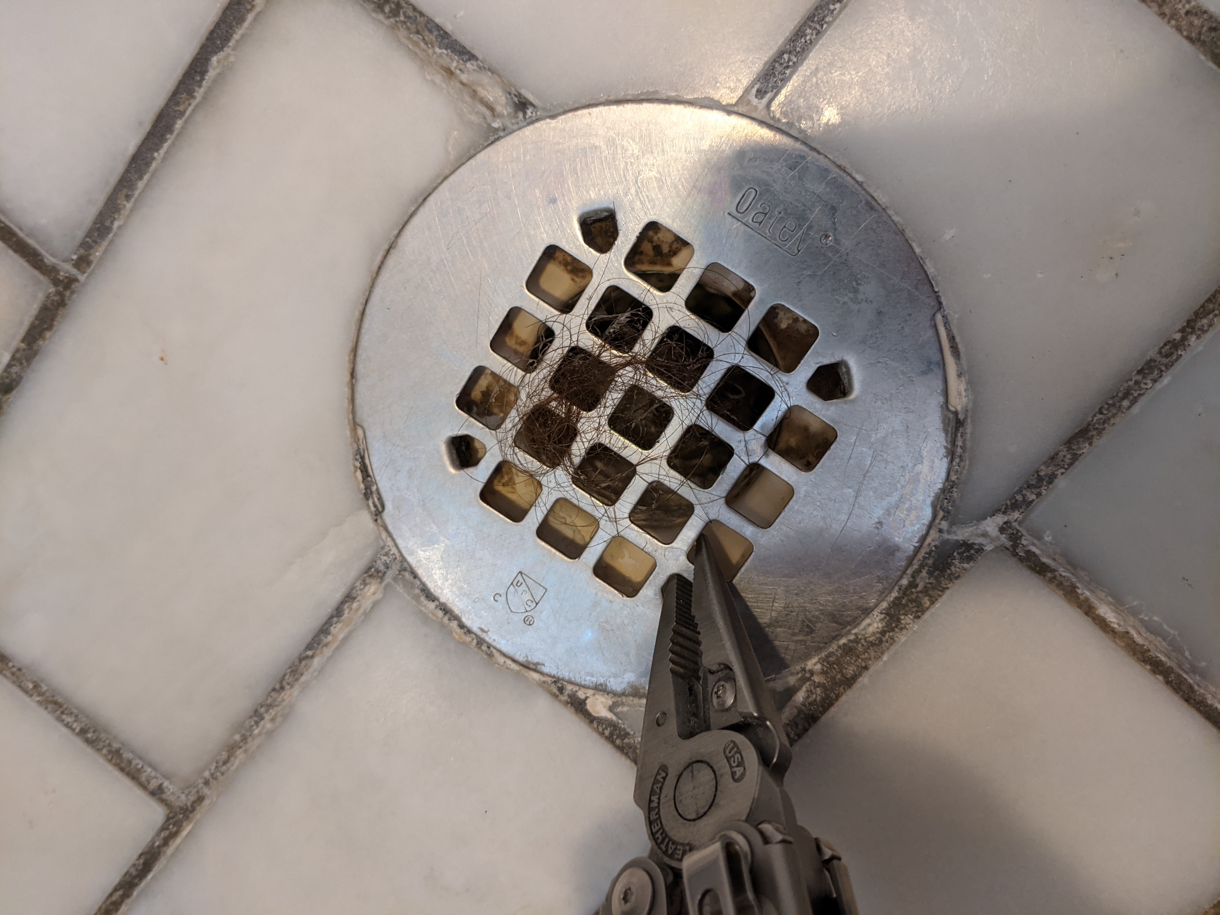 Removing the drain cap